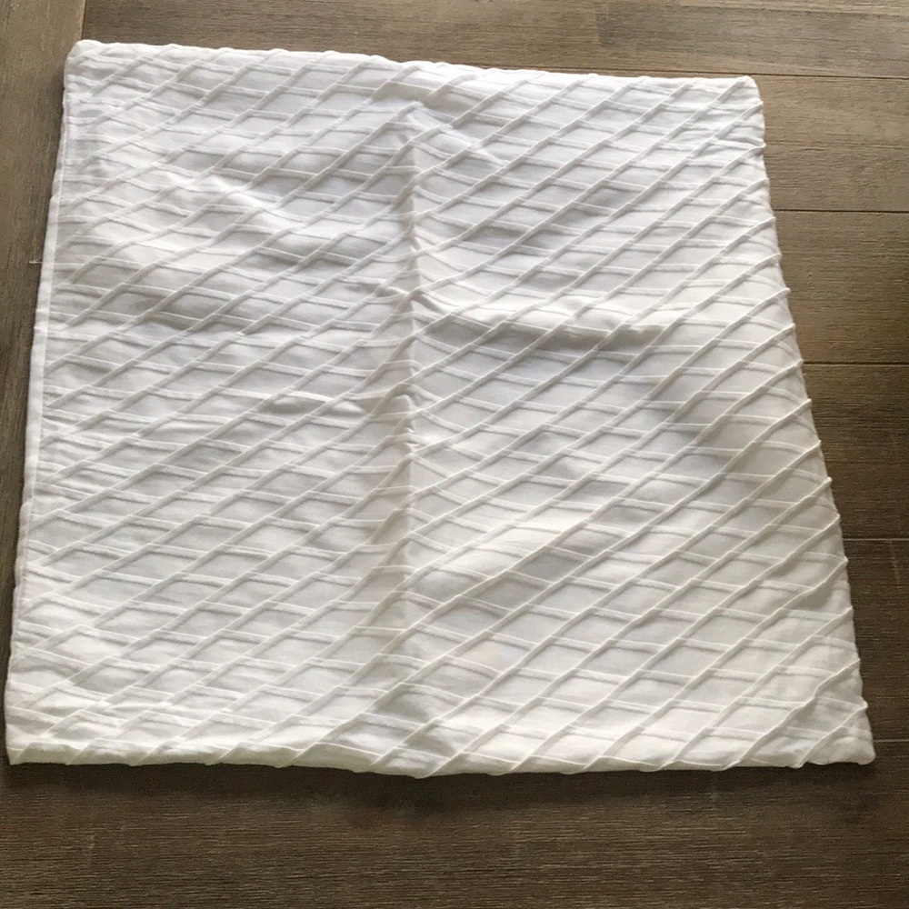 White Vera Wang pillow cover 18x18